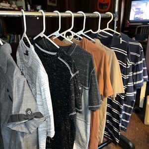 LOT OF 8 MENS SHORT SLEEVE SHIRTS SIZE M